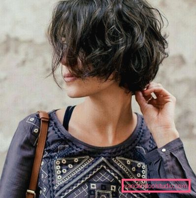 pixie haircut fotografije brunette
