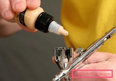 transfuzija kozmetike v napravo za aero makeup transfuzija kozmetike v napravo za aero makeup