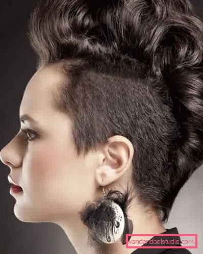 Mohawk frizuro Mohawk - pričeska za moške in ženske