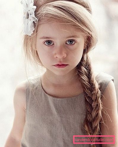 Čudovite pričeske za dekleta s platiščem z lastnimi rokami - fotografija