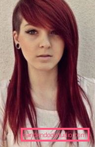 Lepa frizura za dolge lase 2017 z obritimi templji Lepi odbitki za dolge lase 2019