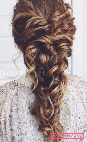 Hairstyles za maturantski ples na srednjih las Lahke in lepe pričeske za maturalne za srednje dlake