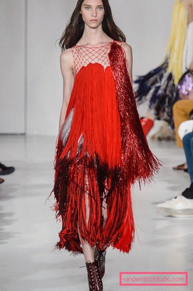 Najlepše poletne obleke in sundresses 2019-2020 leto