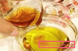 Maska za lase z žganjem in medom Priljubljene medene maske za lase