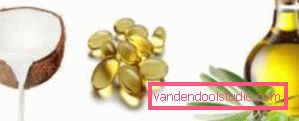 Maska za lase z medom in vitamini A in E Priljubljene medene maske za lase