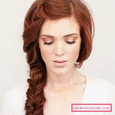 12 elegantnih frizur 8. marca s fotografijami po korakih