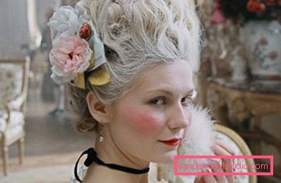 Kirsten Dunst kot Marie Antoinette Kirsten Dunst kot Marie Antoinette