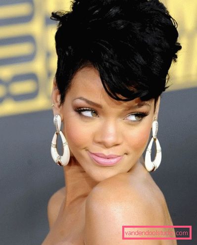 Najbolj spektakularne odbitke Rihanna
