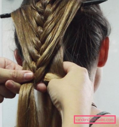 Pljuni na svinčnik Izdelava frizur s svinčnikom - različne ideje za styling na svinčniku