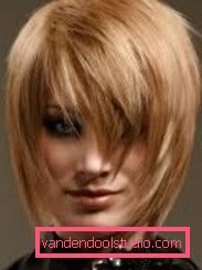 Haircut Aurora za kratke lase Ženska frizura Aurora na različnih dolžinah las
